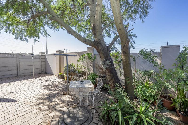2 Bedroom Property for Sale in Bellville Western Cape